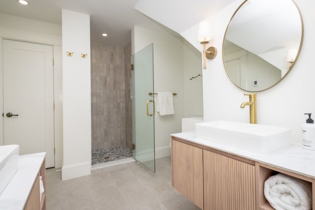 109 Lake View Ave, Cambridge, MA 02138