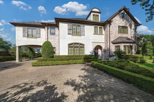 724 W Friar Tuck Lane, Houston, TX 77024