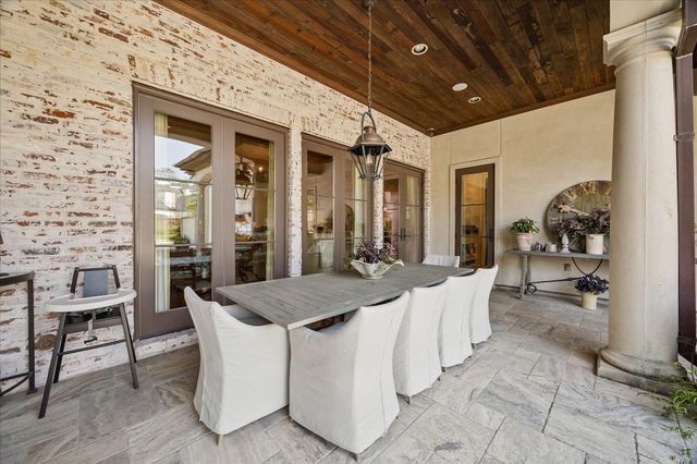 724 W Friar Tuck Lane, Houston, TX 77024