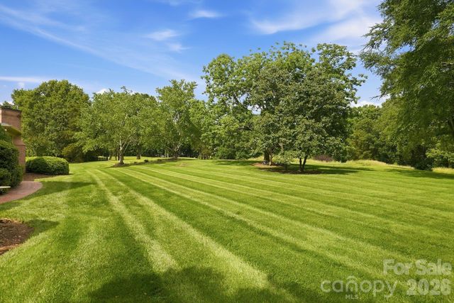 7101 Seton House Lane, Charlotte, NC 28277