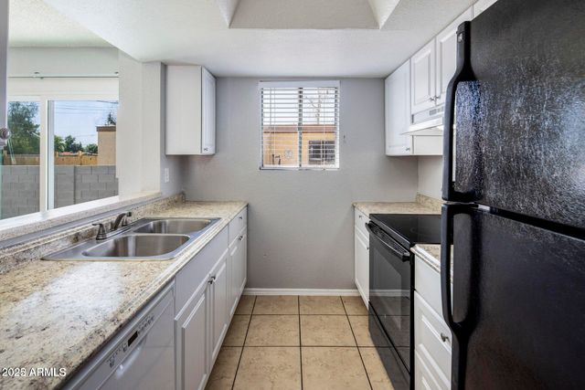 3823 N 23RD Drive, Phoenix, AZ 85015