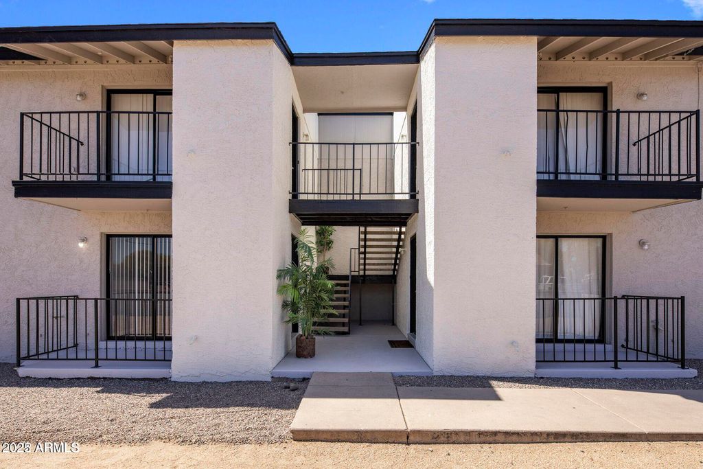 3823 N 23RD Drive, Phoenix, AZ 85015