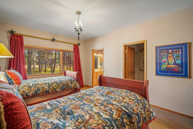 17685 Warbler West Lane 5,6,7, Sunriver, OR 97707