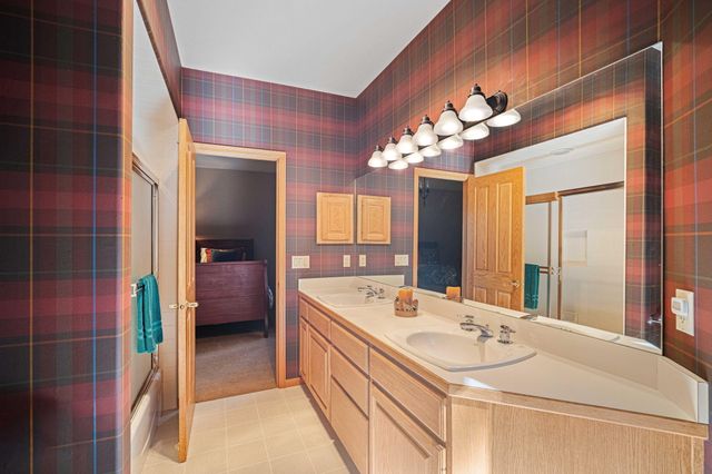 17685 Warbler West Lane 5,6,7, Sunriver, OR 97707