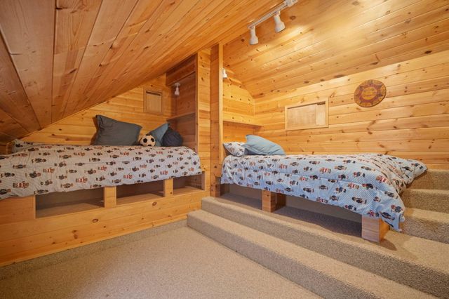 17685 Warbler West Lane 5,6,7, Sunriver, OR 97707