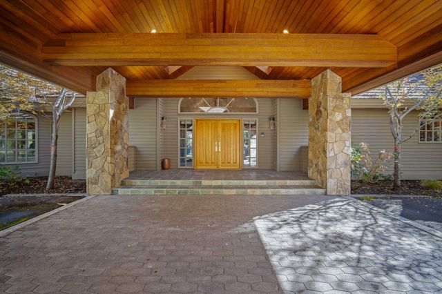 17685 Warbler West Lane 5,6,7, Sunriver, OR 97707