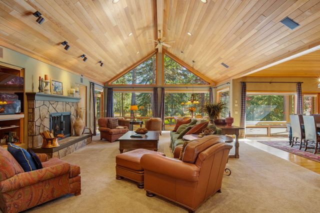 17685 Warbler West Lane 5,6,7, Sunriver, OR 97707