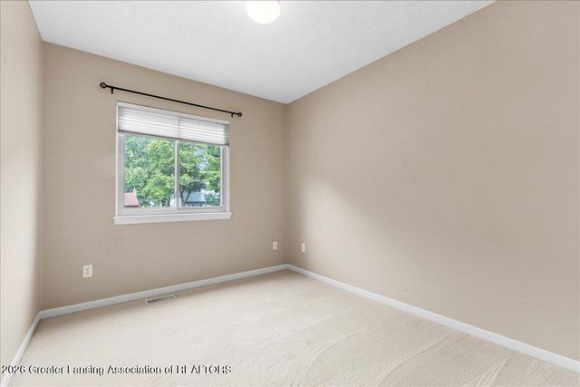 2720 Darien Drive, Lansing, MI 48912