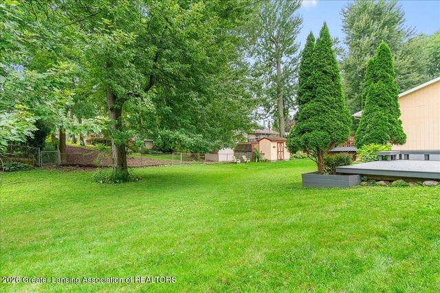 2720 Darien Drive, Lansing, MI 48912