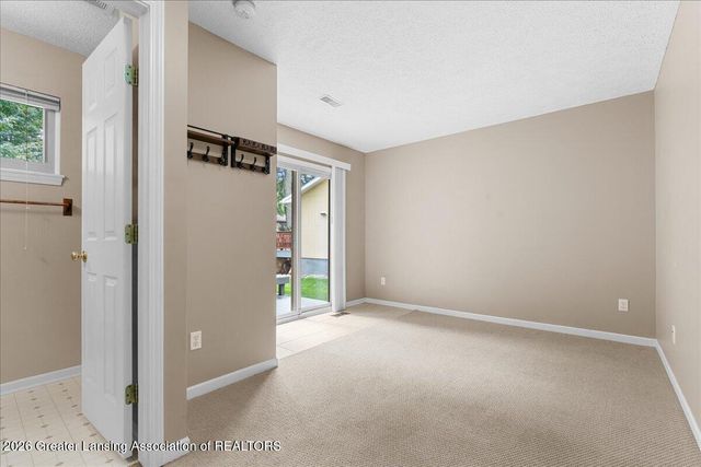 2720 Darien Drive, Lansing, MI 48912