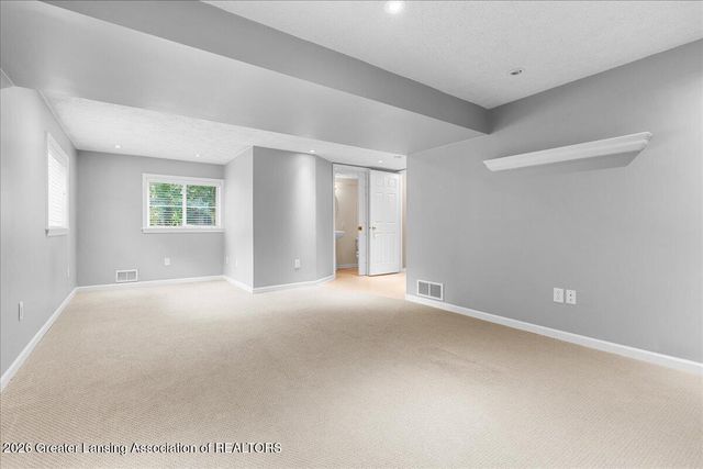 2720 Darien Drive, Lansing, MI 48912