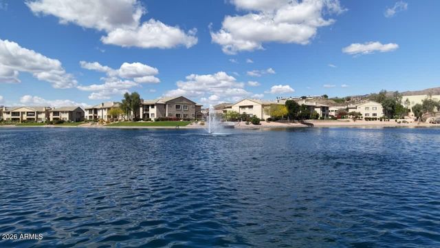 1124 E HIDDENVIEW Drive, Phoenix, AZ 85048