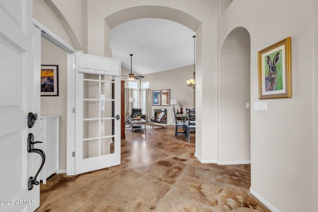 1124 E HIDDENVIEW Drive, Phoenix, AZ 85048