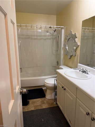 14541 Old Courthouse Way Unit E, Newport News, VA 23608