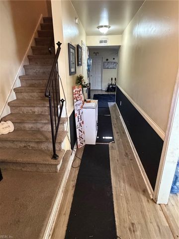 14541 Old Courthouse Way Unit E, Newport News, VA 23608