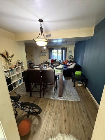 14541 Old Courthouse Way Unit E, Newport News, VA 23608