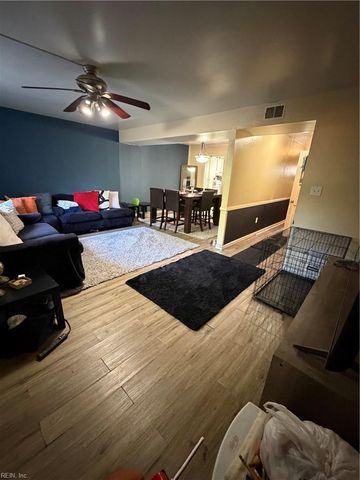 14541 Old Courthouse Way Unit E, Newport News, VA 23608