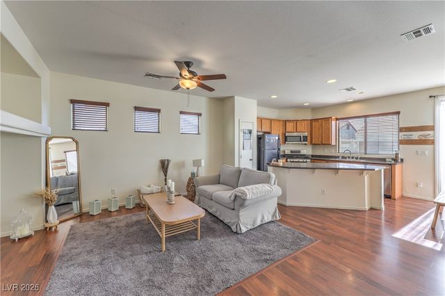 649 Ship Wrecked Way, North Las Vegas, NV 89031