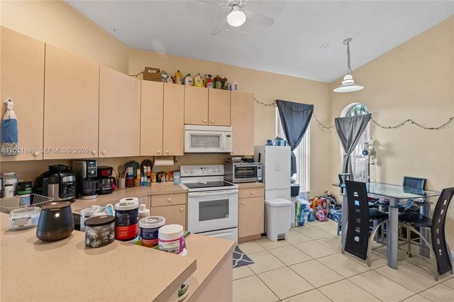 3788 NE 11th St, Homestead, FL 33033