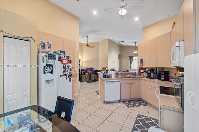 3788 NE 11th St, Homestead, FL 33033