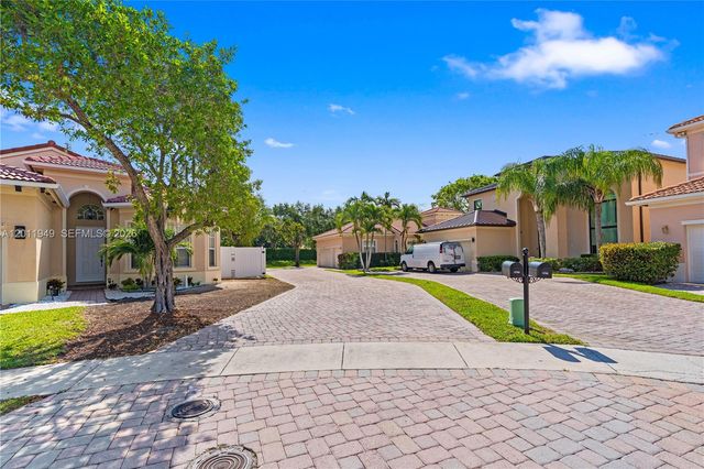 3788 NE 11th St, Homestead, FL 33033