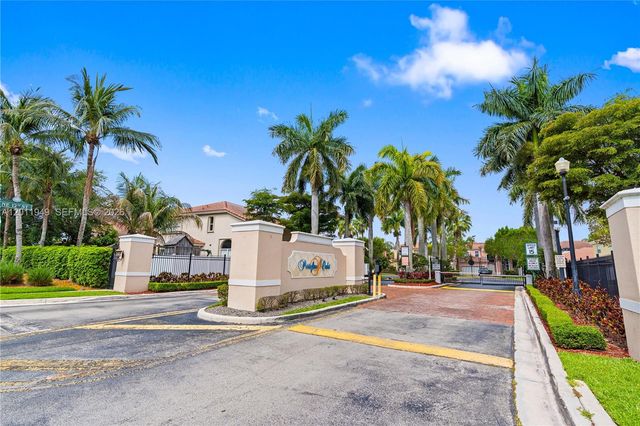 3788 NE 11th St, Homestead, FL 33033