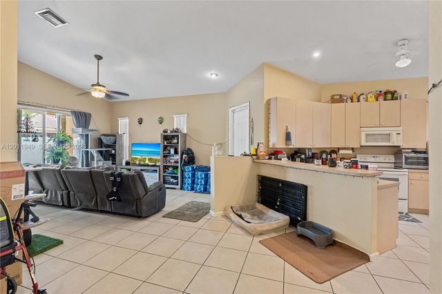 3788 NE 11th St, Homestead, FL 33033