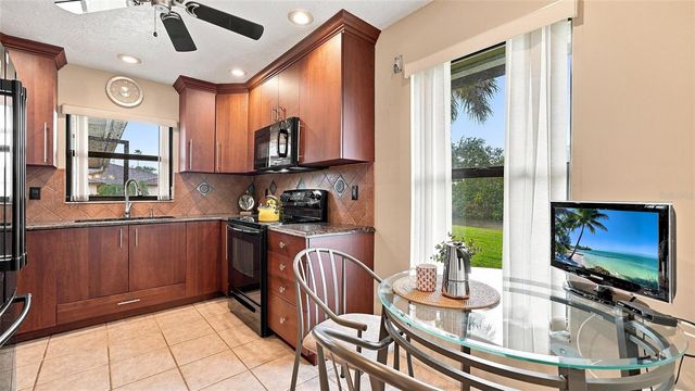 3615 MUIRFIELD DRIVE 3D, Sarasota, FL 34238
