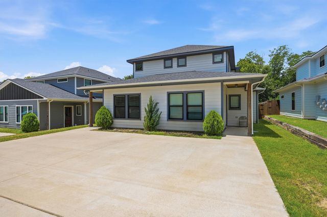 1315 S 5th Avenue, Denison, TX 75021