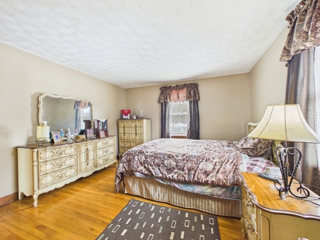 333 Rock O'dundee, Dartmouth, MA 02748