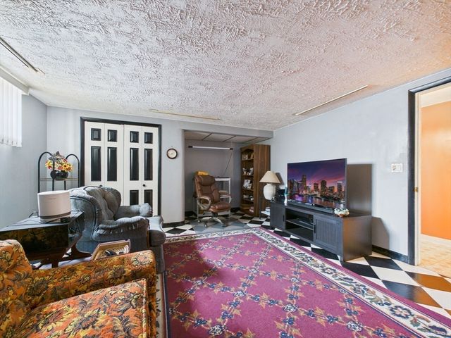 333 Rock O'dundee, Dartmouth, MA 02748