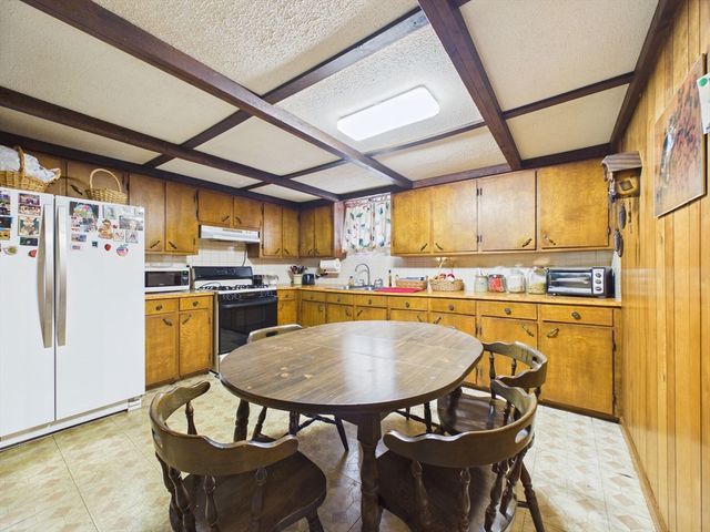 333 Rock O'dundee, Dartmouth, MA 02748