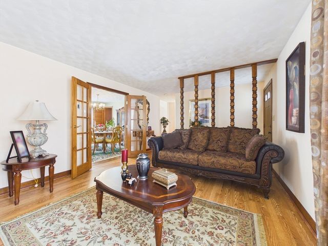 333 Rock O'dundee, Dartmouth, MA 02748