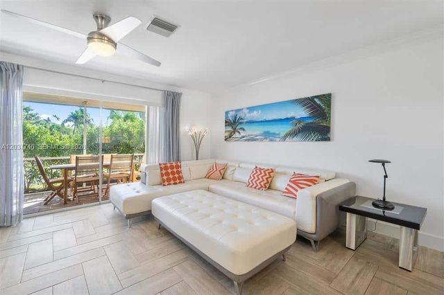 234 Waterside Dr 234, Hypoluxo, FL 33462