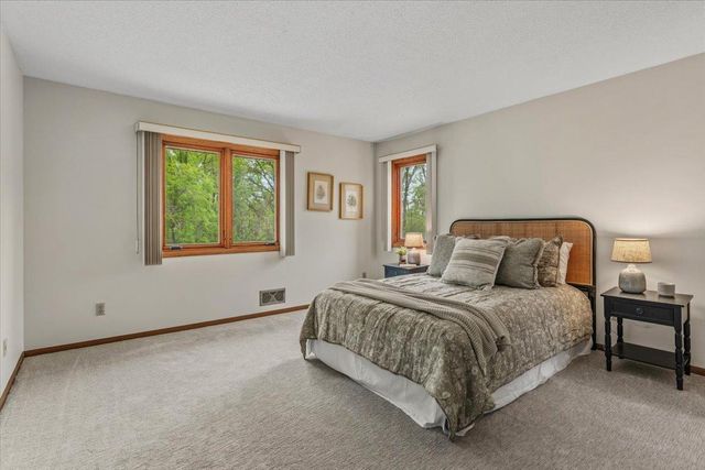175 W Kraft Road, West Saint Paul, MN 55118