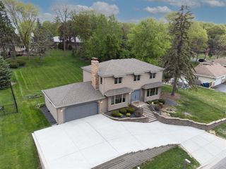 175 W Kraft Road, West Saint Paul, MN 55118