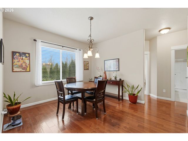 2674 Nw MT ASHLAND Dr, Mc Minnville, OR 97128