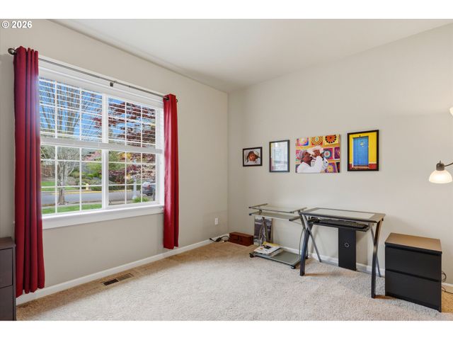 2674 Nw MT ASHLAND Dr, Mc Minnville, OR 97128