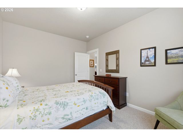 2674 Nw MT ASHLAND Dr, Mc Minnville, OR 97128
