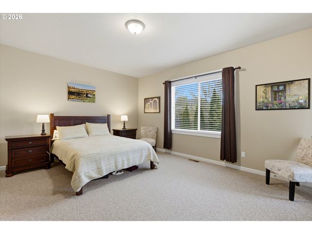 2674 Nw MT ASHLAND Dr, Mc Minnville, OR 97128