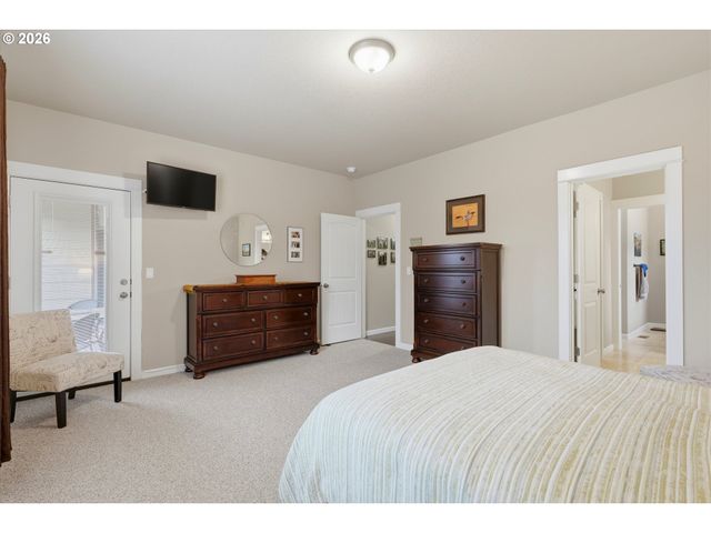 2674 Nw MT ASHLAND Dr, Mc Minnville, OR 97128