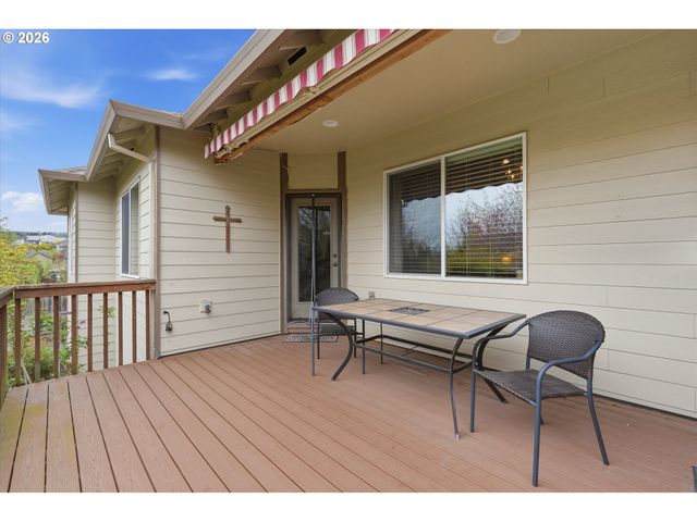 2674 Nw MT ASHLAND Dr, Mc Minnville, OR 97128