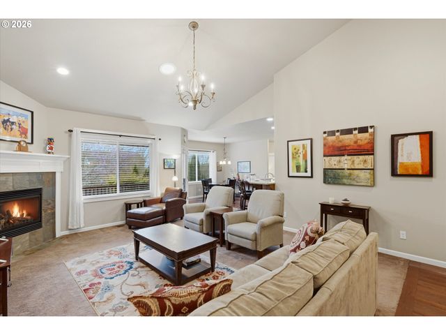 2674 Nw MT ASHLAND Dr, Mc Minnville, OR 97128