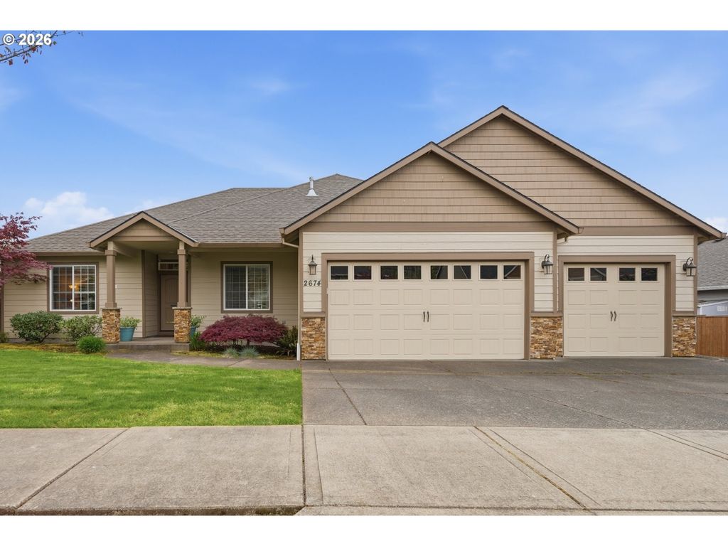 2674 Nw MT ASHLAND Dr, Mc Minnville, OR 97128