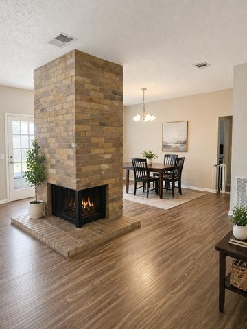 4706 Rainbow Run, Sugar Land, TX 77479