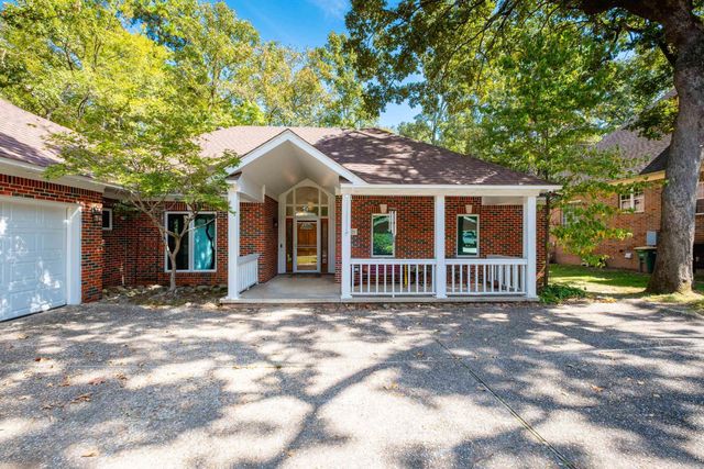23 Aberdeen Dr, Little Rock, AR 72223