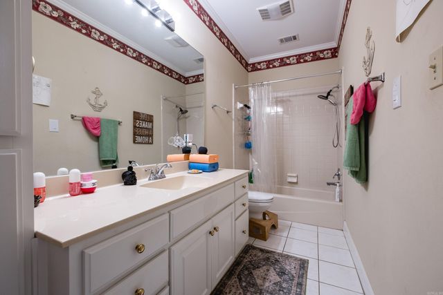 23 Aberdeen Dr, Little Rock, AR 72223