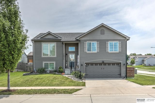 14475 Gilder Avenue, Bennington, NE 68007