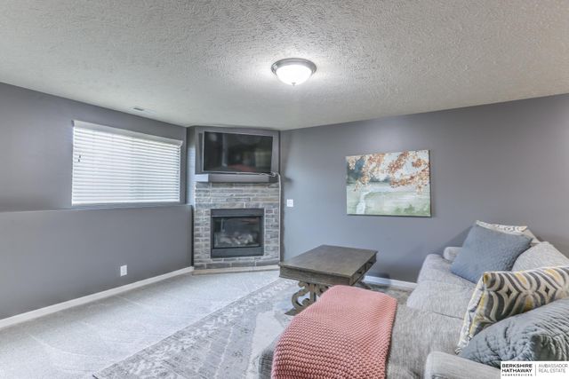 14475 Gilder Avenue, Bennington, NE 68007