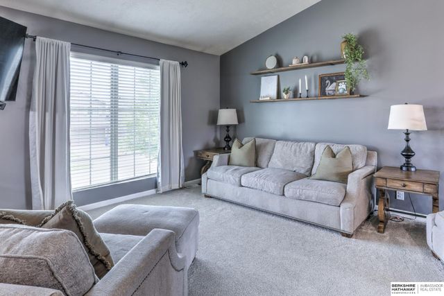 14475 Gilder Avenue, Bennington, NE 68007